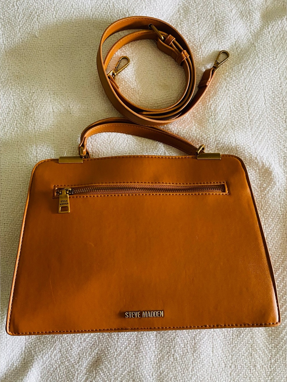 Steve Madden Like New Leather Tan Brown Purse w/ Crossbody Strap